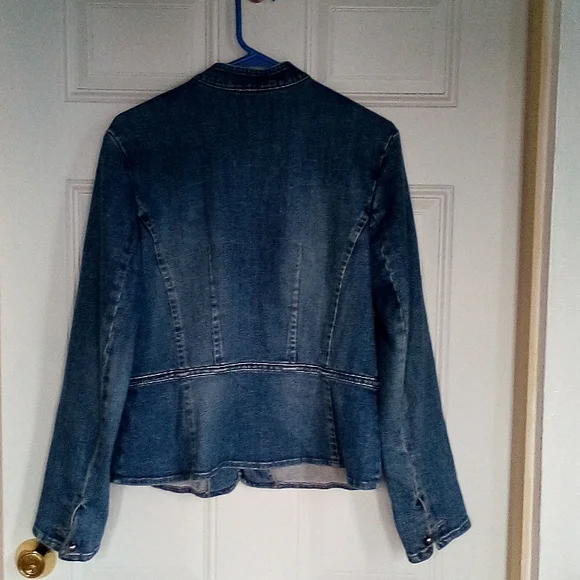 Talbots jean jacket size 12 jean jacket - Picture 12 of 13